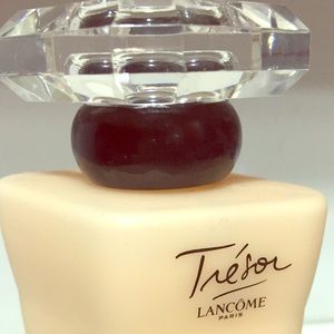 Lancome perfumed body lotion 🌸